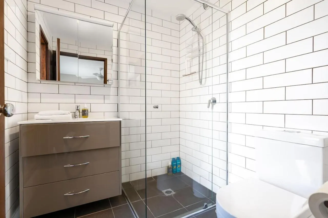 Charming Two-Story 2Br Townhouse In Braddon Villa Canberra Holiday home